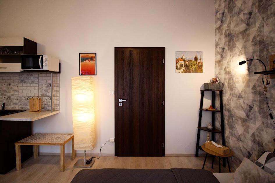 Cosy Studio, 15Min To Old Centre, Self-Check In, Free Wifi, Welcome Drink! Praga Exterior foto